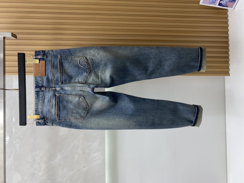 l0vis Vvtt0n jeans